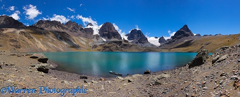 Ch'iyar Quta Lake panorama, Bolivia