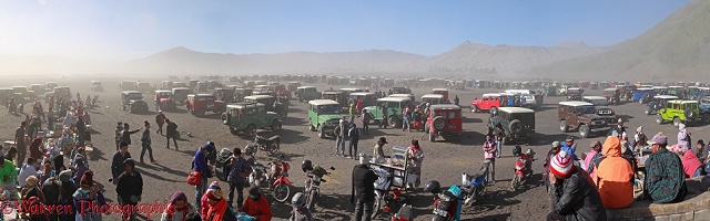 People and jeeps at Mt Bromo panorama