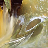 Water going down a sluice-gate